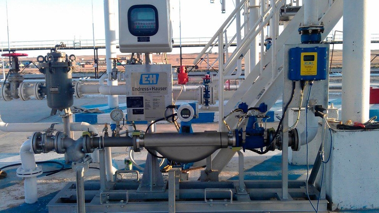 loading bay with flowmeters from Endress+Hauser