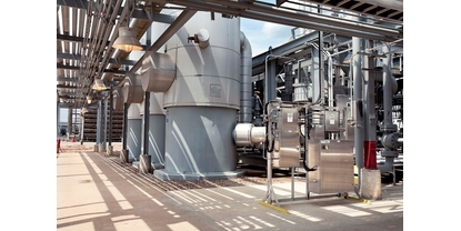 TDLAS - natural gas analyzer at oil and gas plant