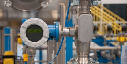 Two-wire ultrasonic flowmeter